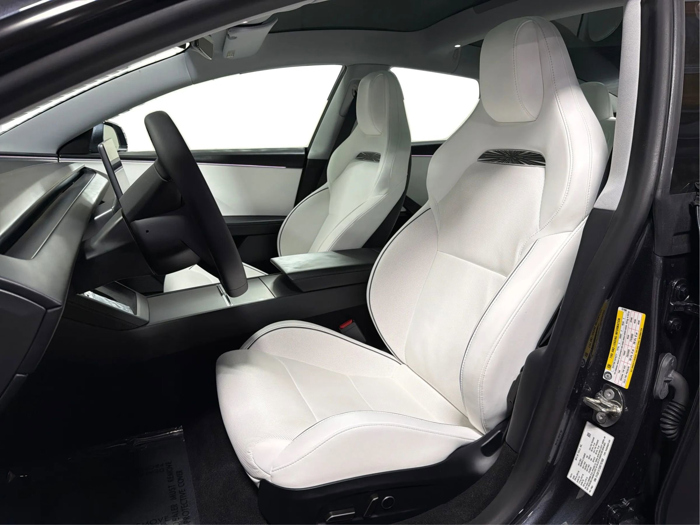 Used 2024 Tesla Model 3 Performance image 9