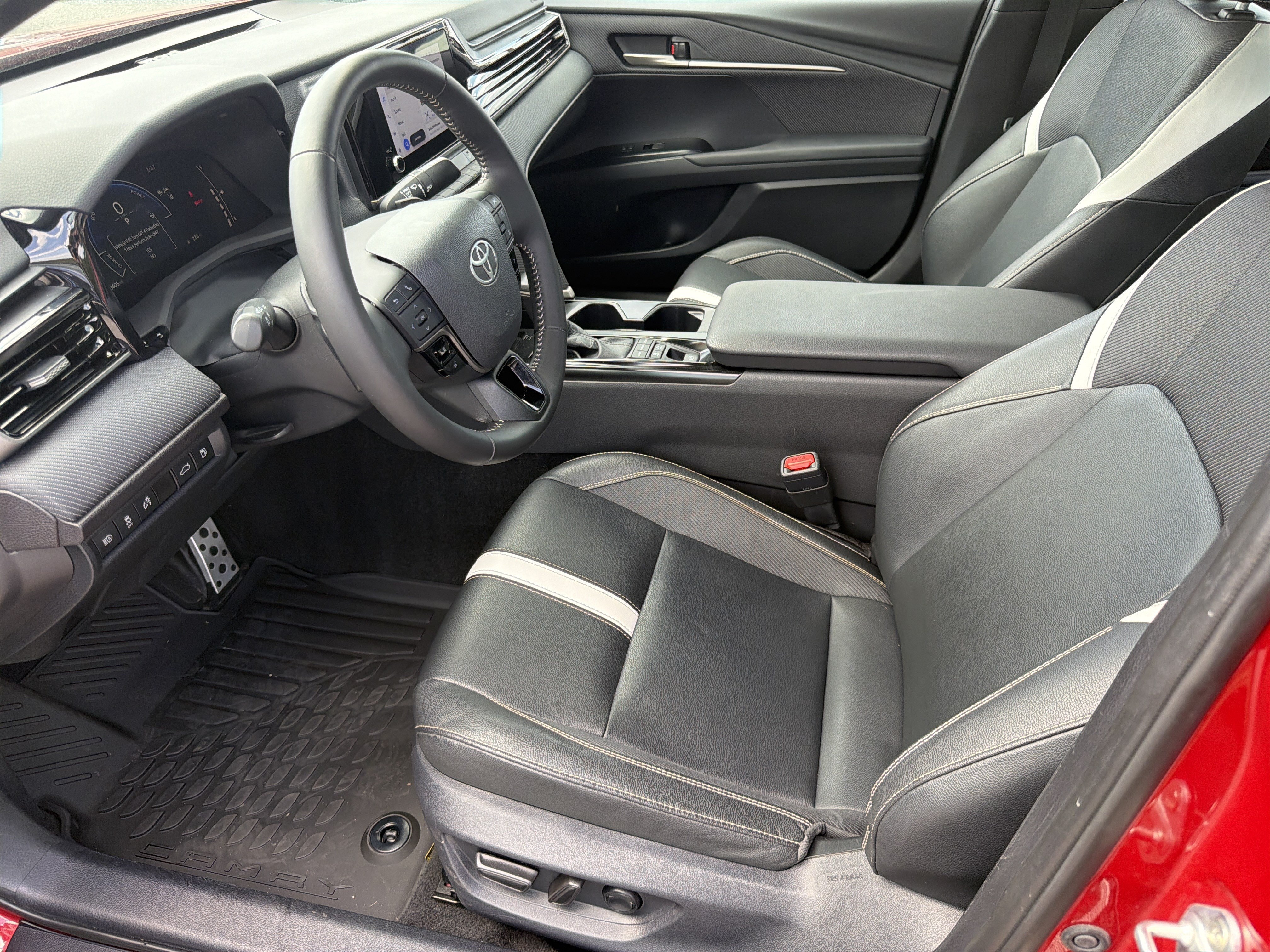 Certified 2025 Toyota Camry SE FWD image 18