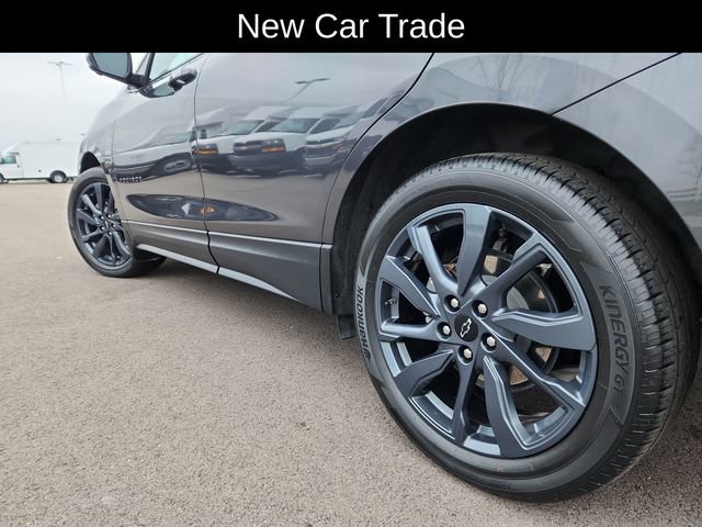 Used 2022 Chevrolet Equinox RS w/ Infotainment Package image 16