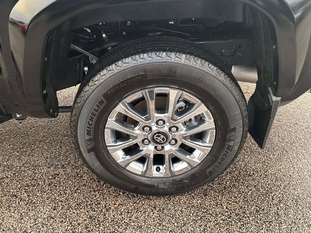 Used 2025 Toyota Tacoma Limited image 44