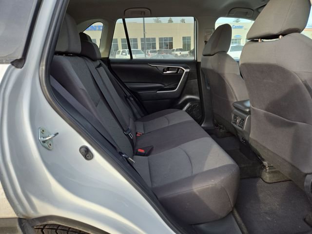 Used 2023 Toyota RAV4 XLE AWD/4WD image 37