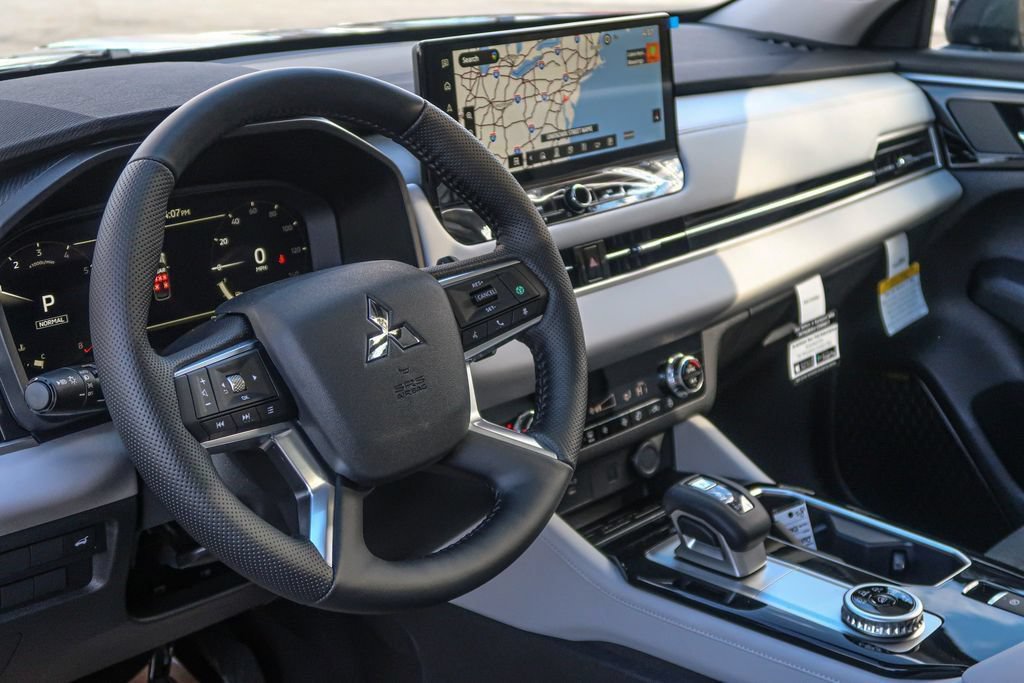 New 2026 Mitsubishi Outlander SE FWD image 26