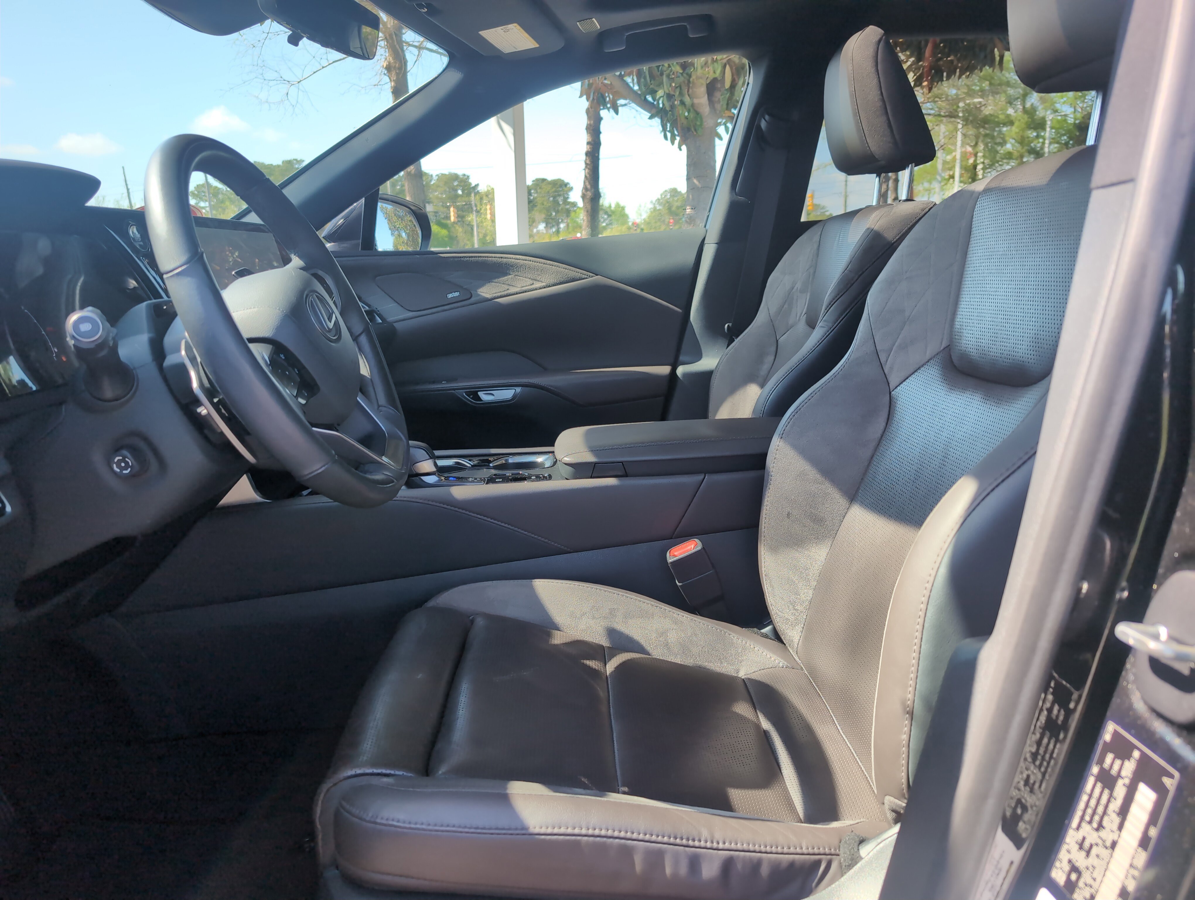 Used 2023 Lexus RX 350 FWD w/ Cold Area Package image 16