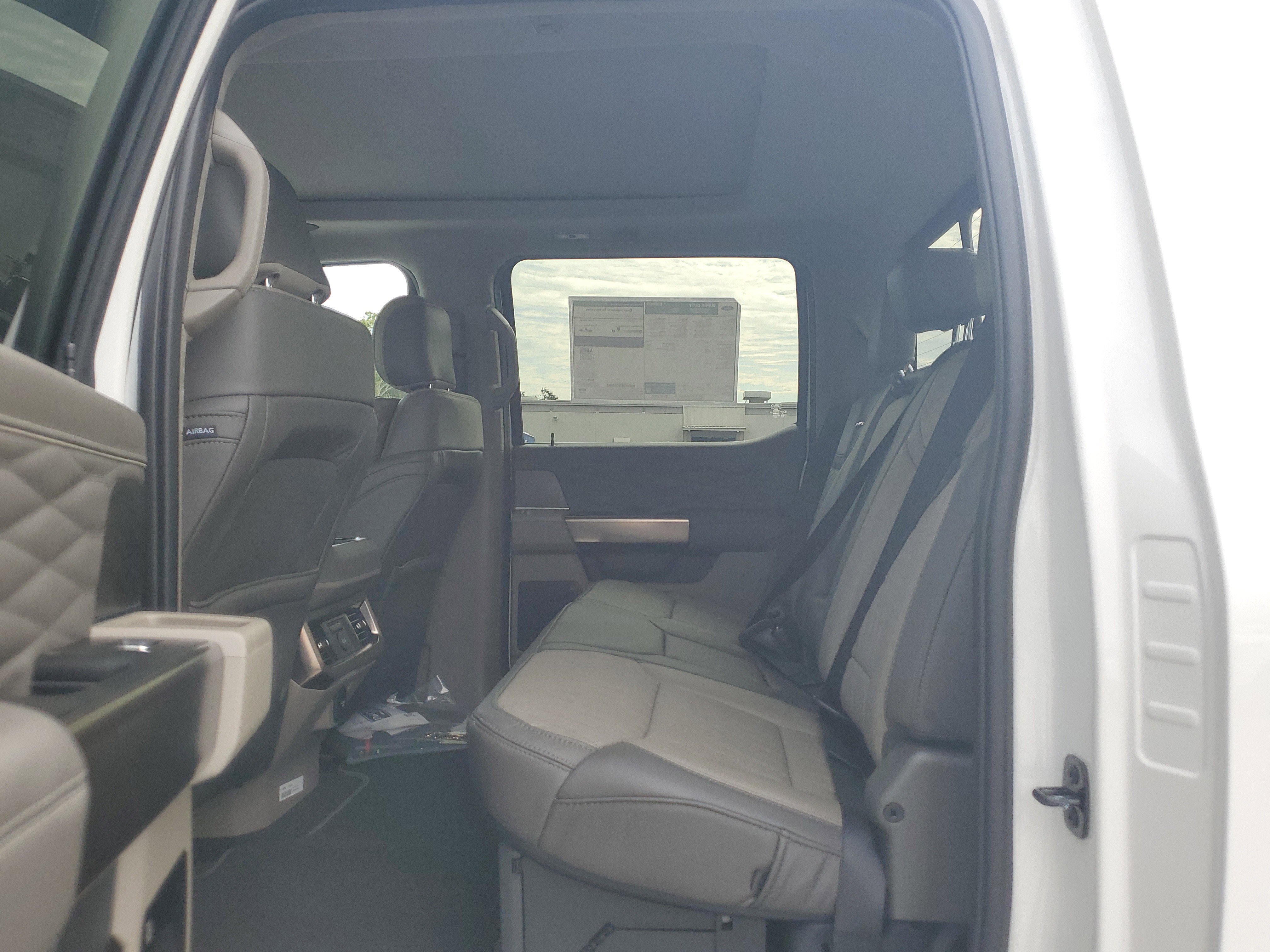 New 2026 Ford F450 Platinum w/ Platinum Plus Package image 10