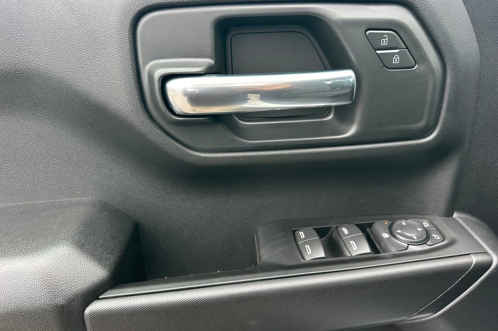 New 2026 Chevrolet Silverado 1500 Custom w/ Turbomax Blackout Package image 11