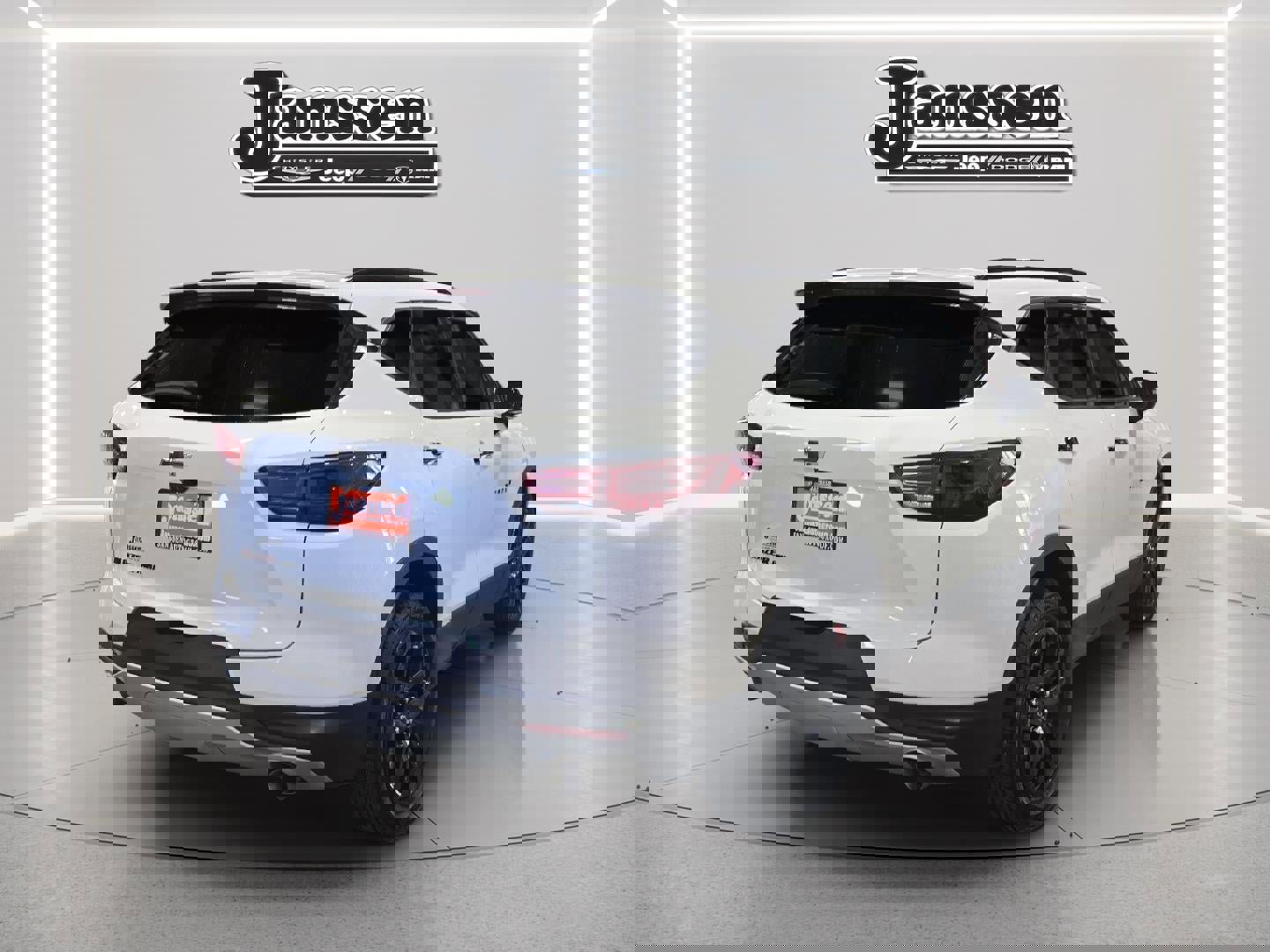 Used 2023 Chevrolet Blazer LT w/ Sound & Technology Package image 4