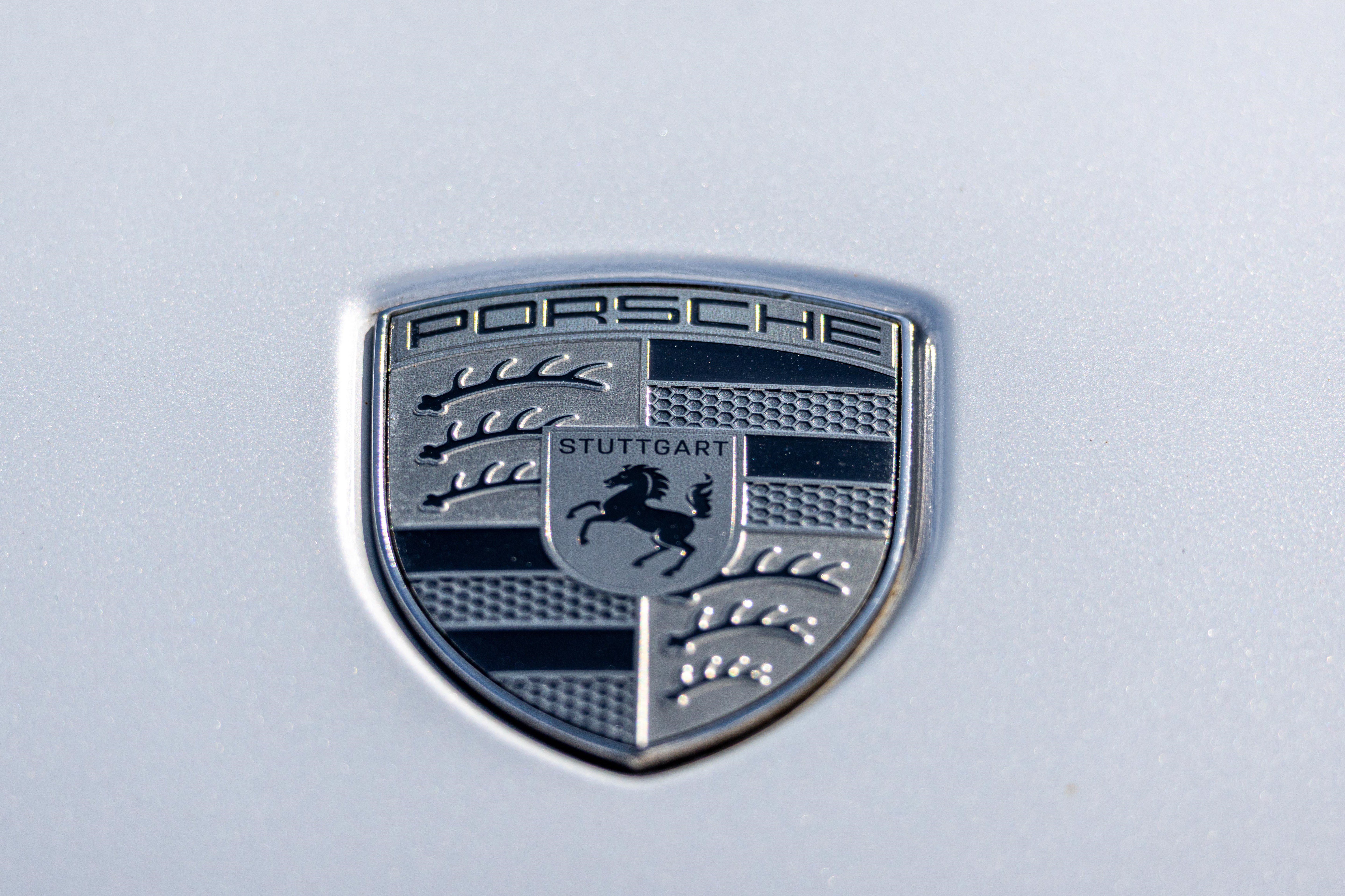 Used 2025 Porsche Macan Turbo Electric AWD/4WD image 12