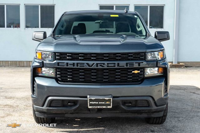 Used 2019 Chevrolet Silverado 1500 Custom w/ Custom Value Package image 2