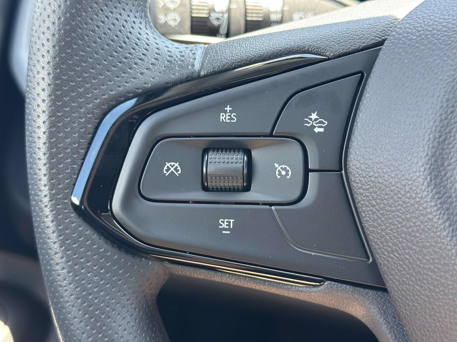 New 2027 Chevrolet Bolt LT FWD image 14