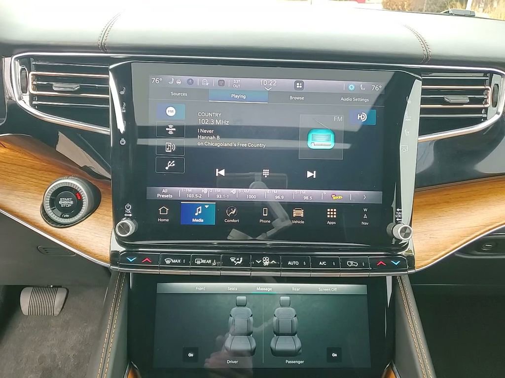 Used 2024 Jeep Grand Wagoneer L Series III image 34