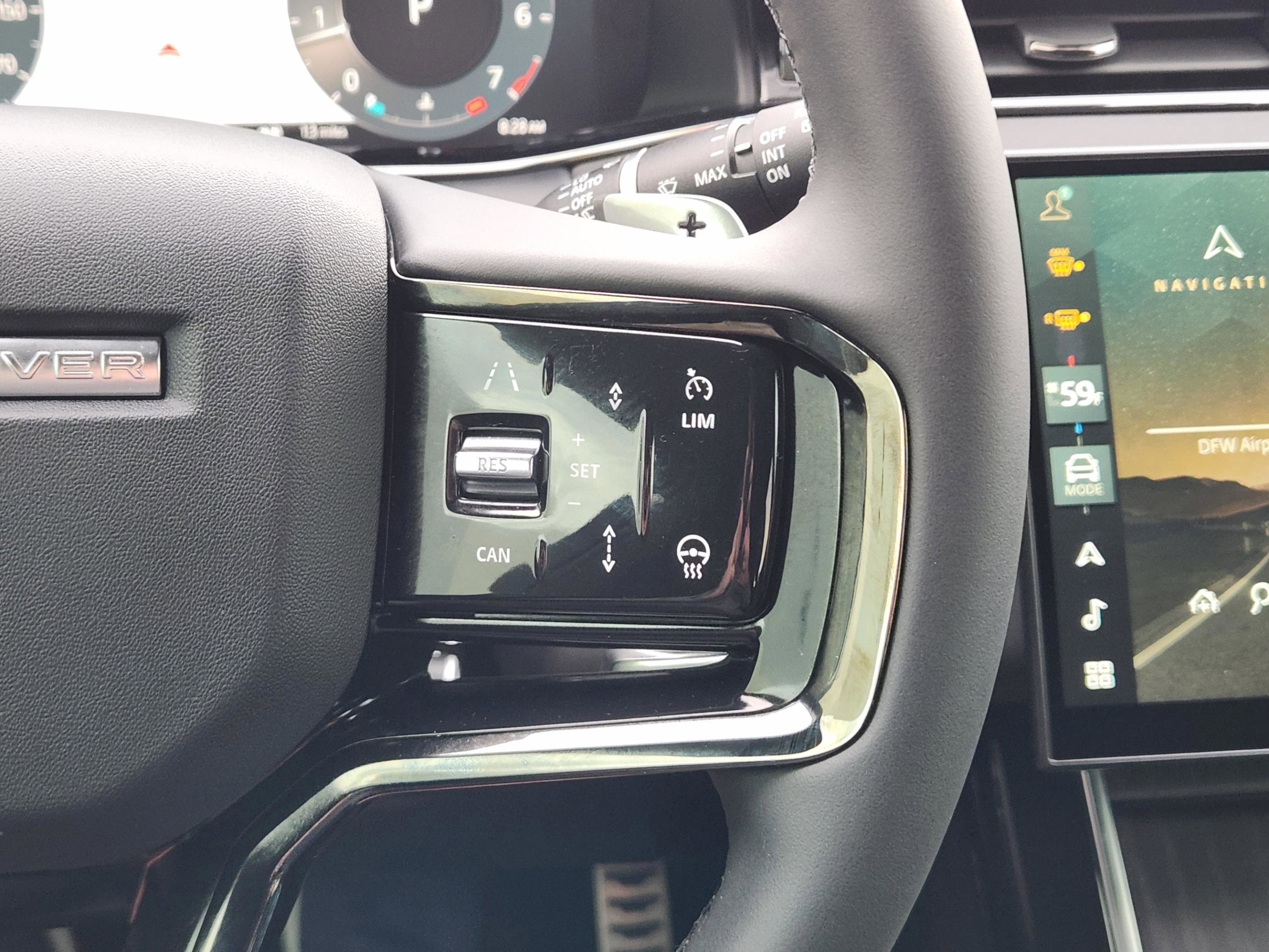 Certified 2024 Land Rover Range Rover Evoque Dynamic SE AWD/4WD image 25