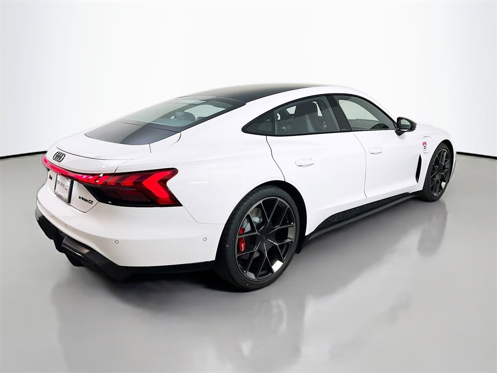 New 2026 Audi RS e-tron GT performance image 7