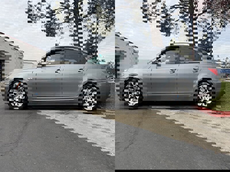 Used 2009 BMW 535i 535i image 6