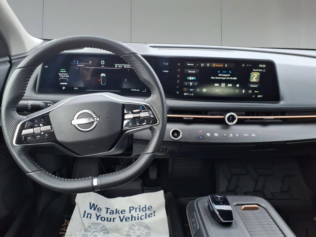 Used 2025 Nissan Ariya FWD image 30