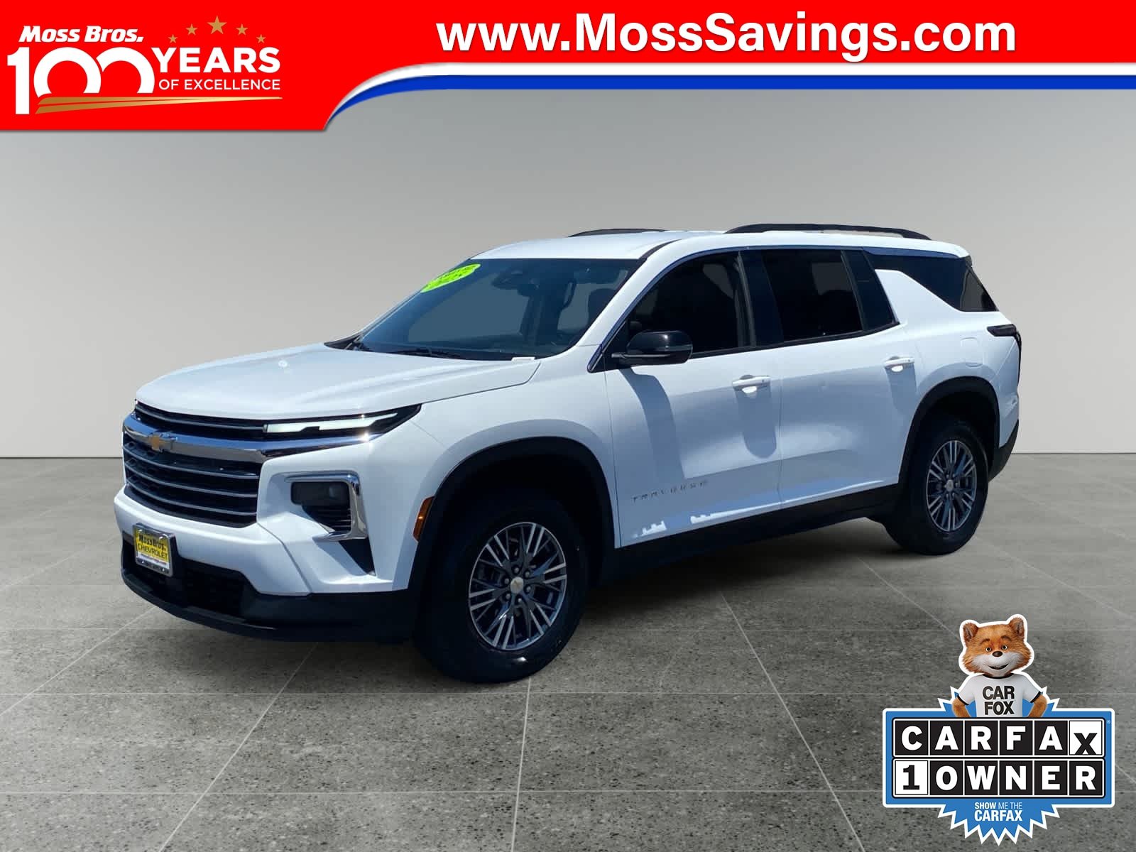 Used 2025 Chevrolet Traverse LT FWD image 1