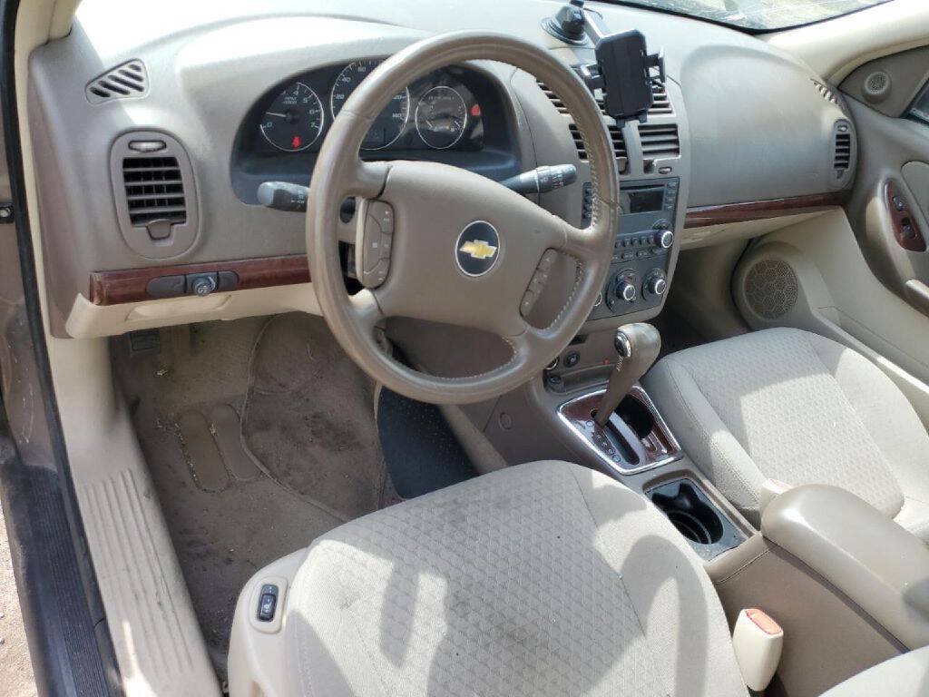 Used 2007 Chevrolet Malibu LT w/ Front Seating Package FWD image 5
