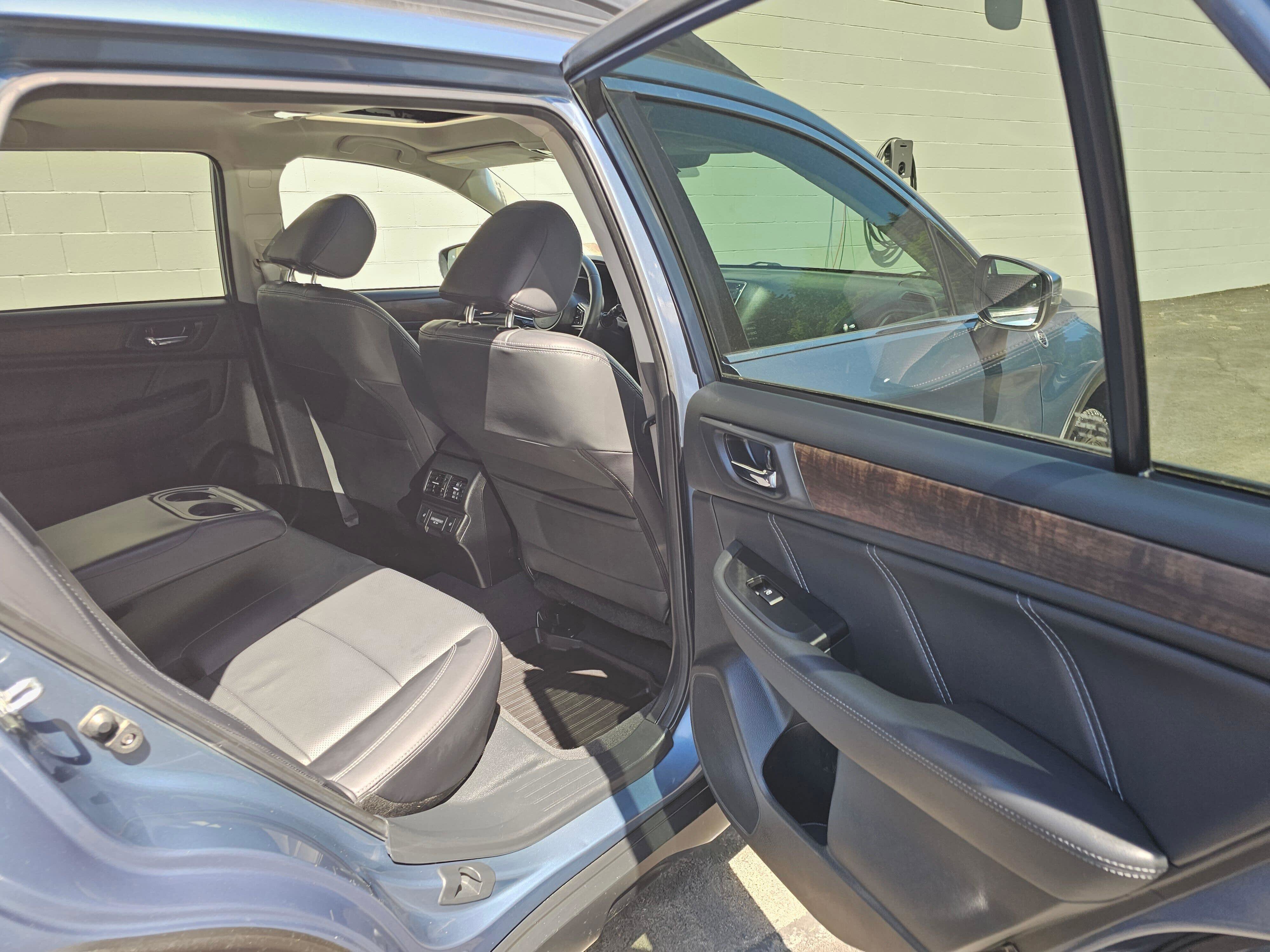 Used 2018 Subaru Outback 3.6R Limited w/ 50th Anniversary Edition AWD/4WD image 14