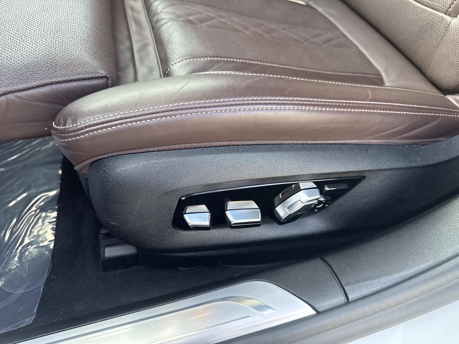 Used 2020 BMW 750i xDrive w/ Executive Package AWD/4WD image 28