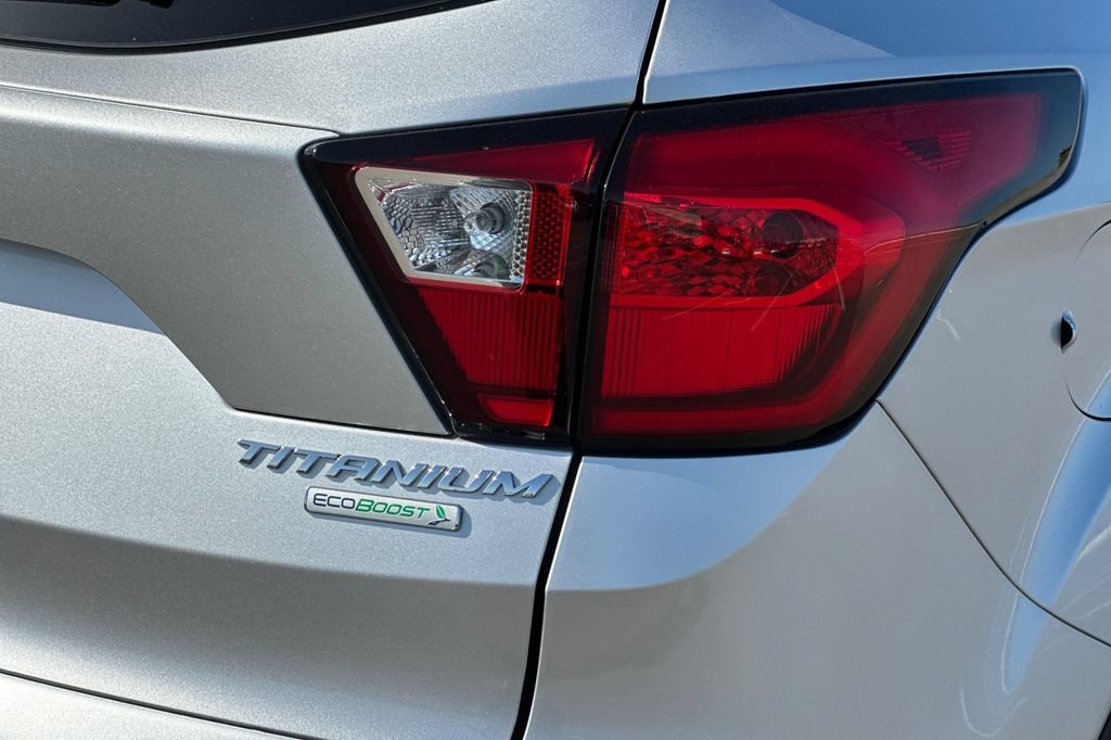 Used 2019 Ford Escape Titanium FWD image 26