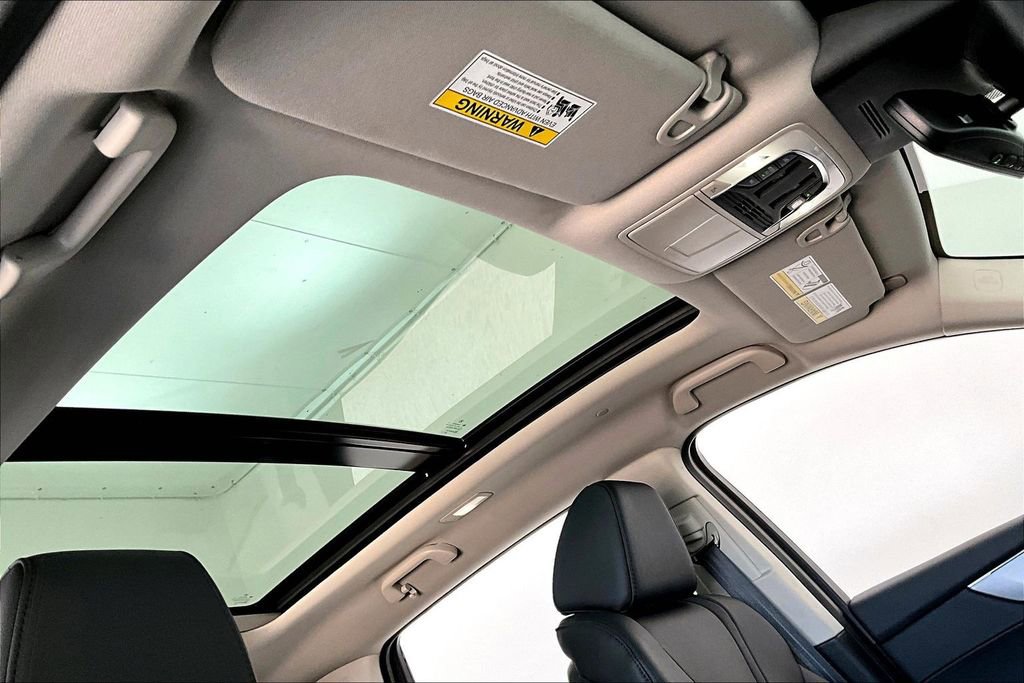 Certified 2025 Acura MDX SH-AWD image 21