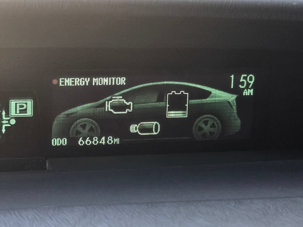 Used 2013 Toyota Prius Five w/ Advanced Technology Pkg FWD image 26