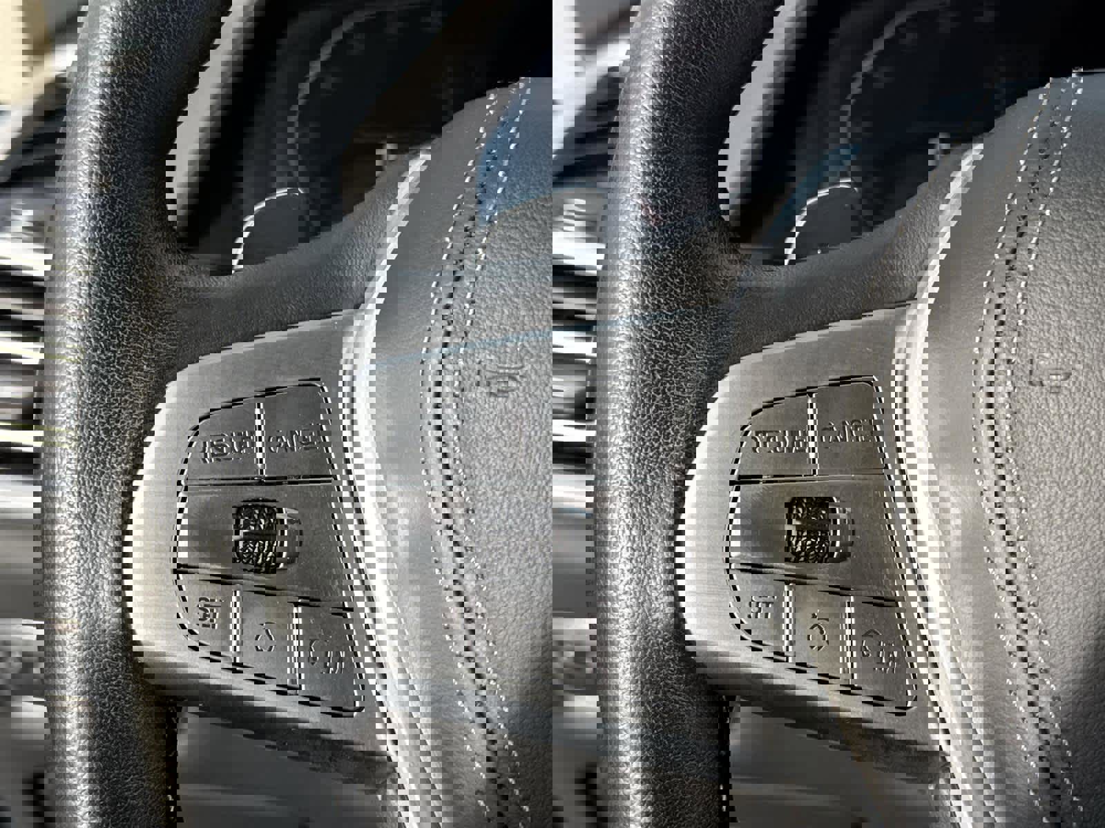 Used 2021 BMW X7 xDrive40i w/ Cold Weather Package image 18