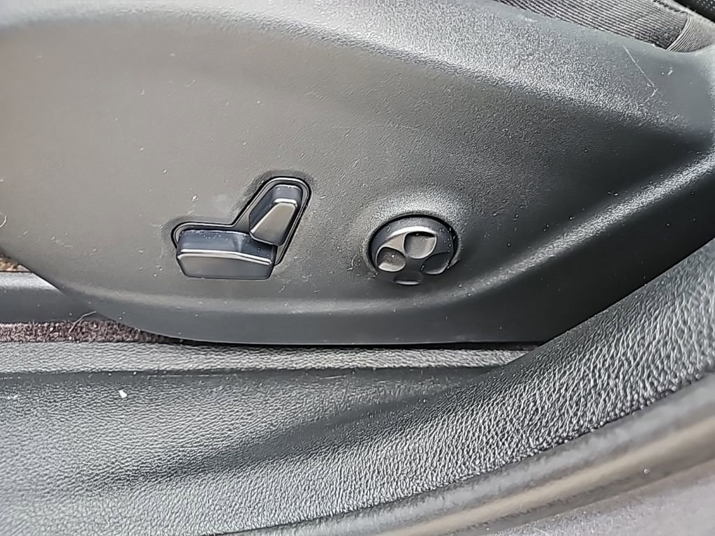 Used 2019 Jeep Cherokee Trailhawk image 28