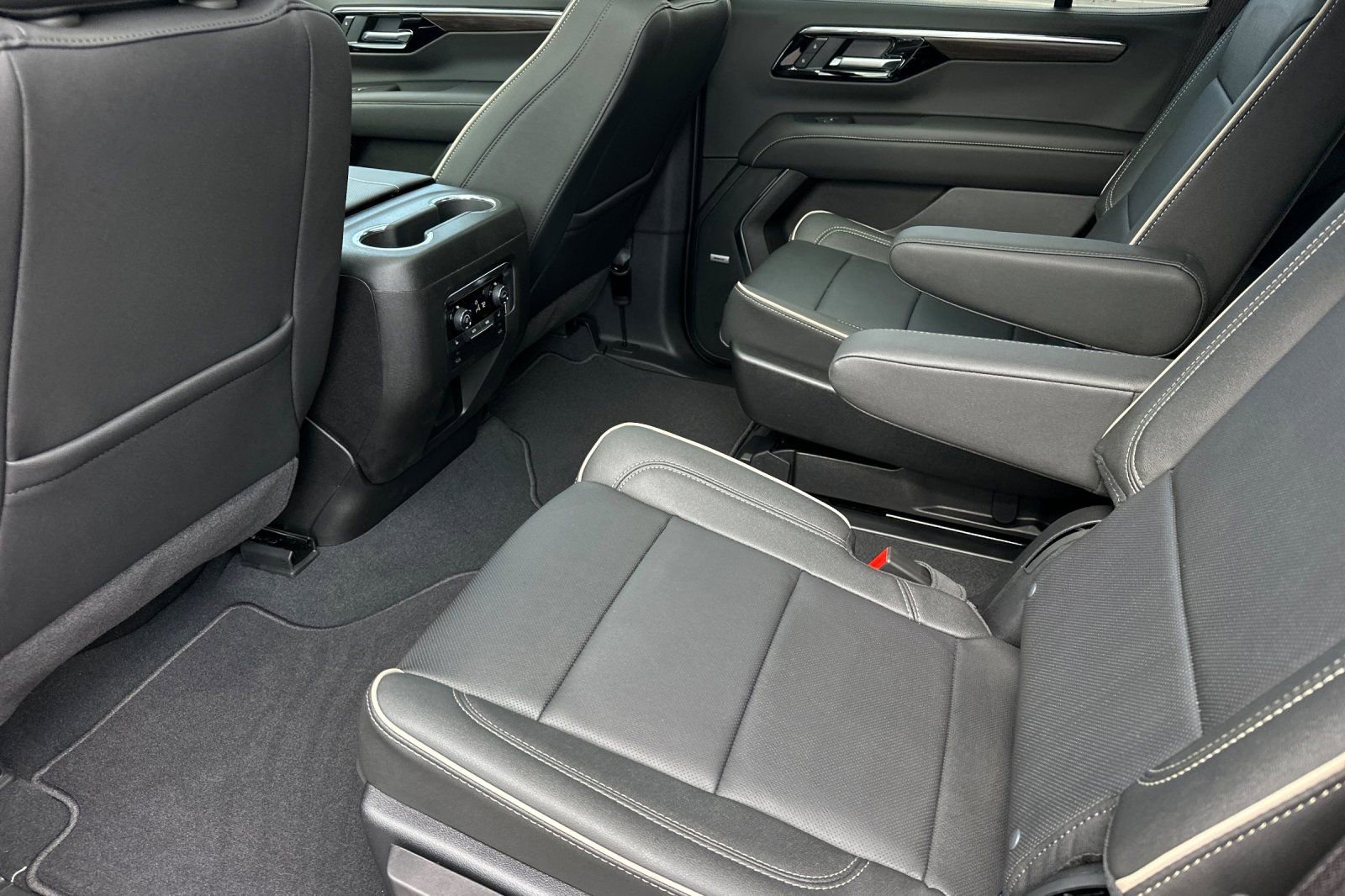 New 2026 Chevrolet Tahoe Premier w/ Sun And Tow Package RWD image 12