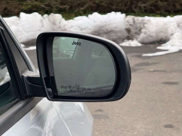 New 2026 Jeep Compass Latitude w/ Sun and Sound Group AWD/4WD image 12