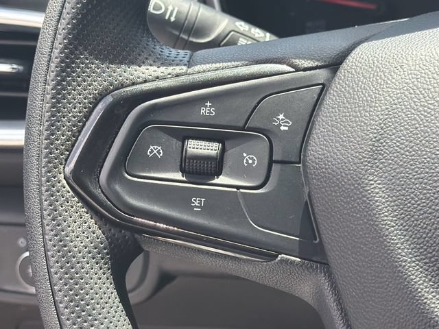 Used 2023 Chevrolet TrailBlazer LT FWD image 25