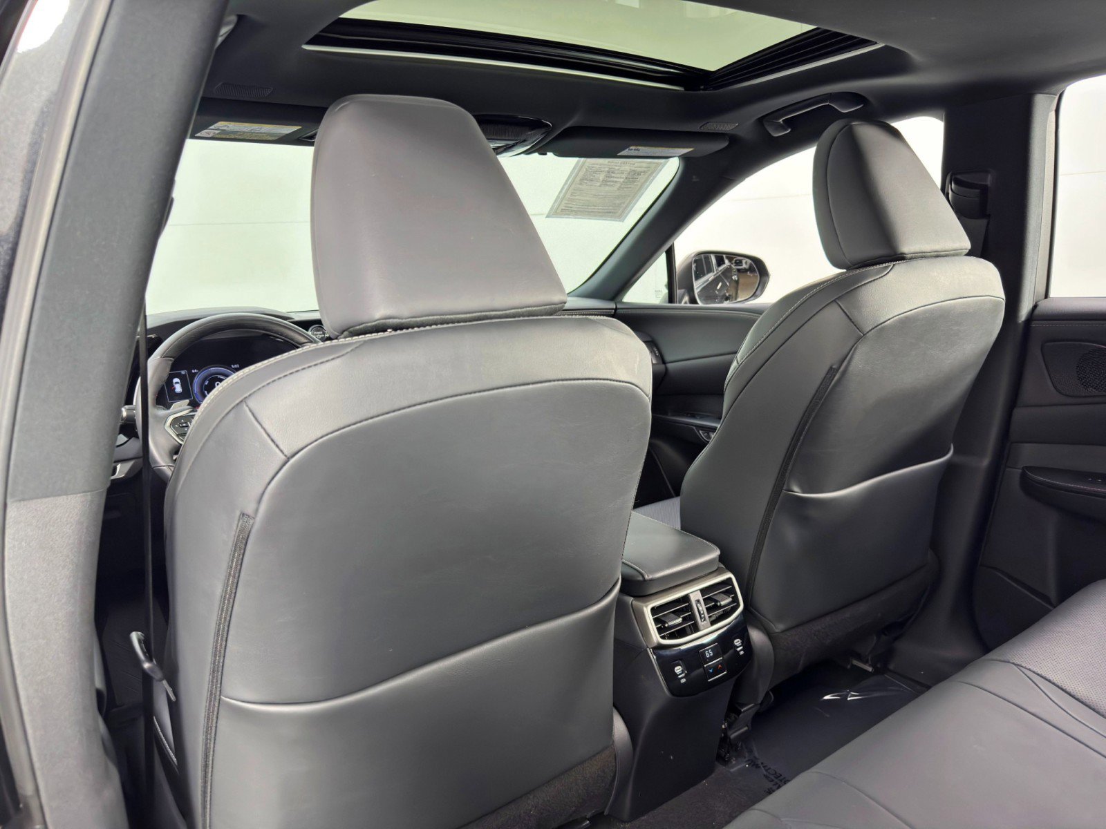 Used 2024 Lexus RX 350h w/ Convenience Package AWD/4WD image 36