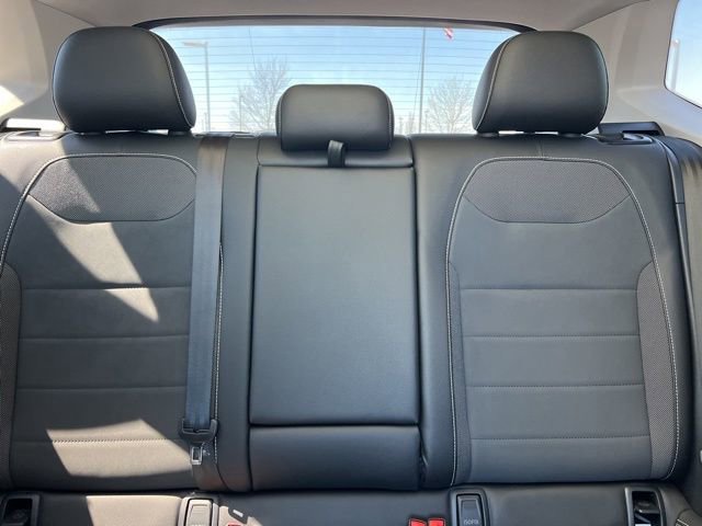 Used 2023 Volkswagen Taos SE image 33