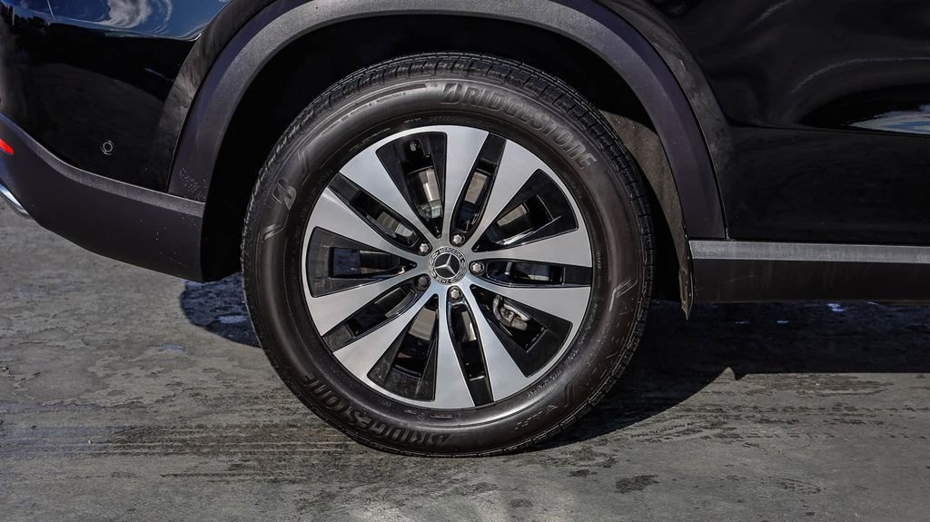 Used 2025 Mercedes-Benz GLE 450e 4MATIC image 12