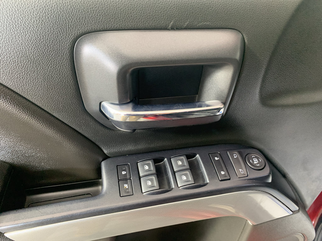 Used 2018 Chevrolet Silverado 1500 LT w/ All Star Edition AWD/4WD image 13