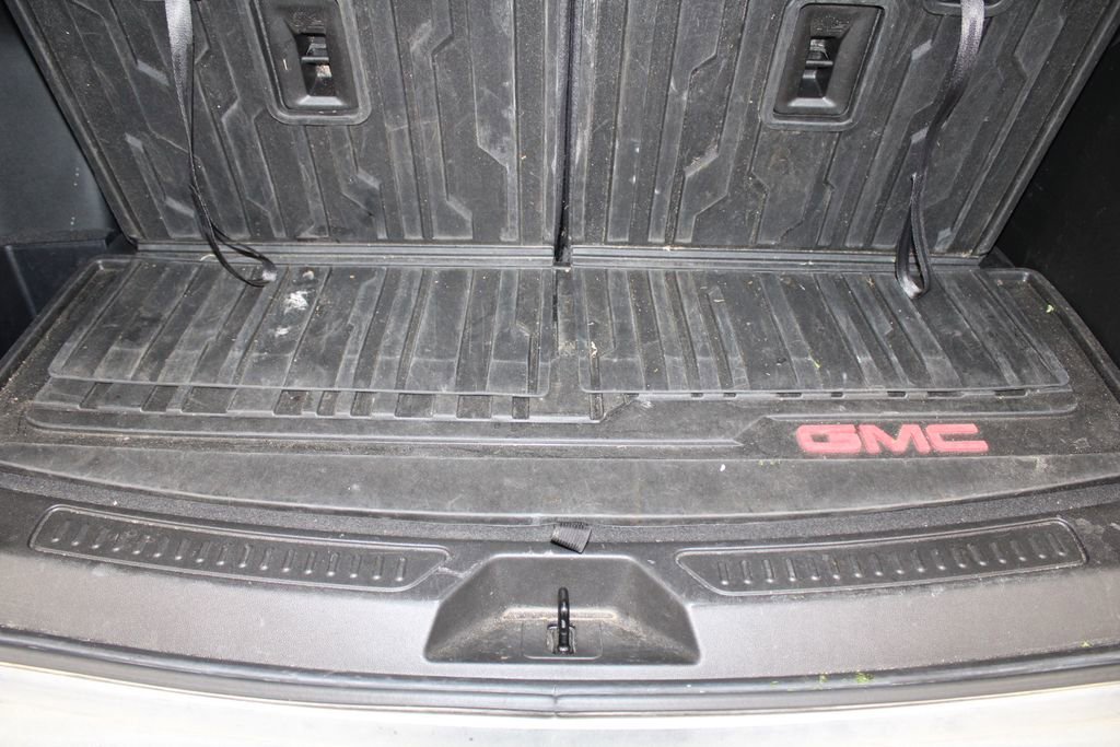 Used 2023 GMC Acadia AT4 w/ Preferred Package image 16