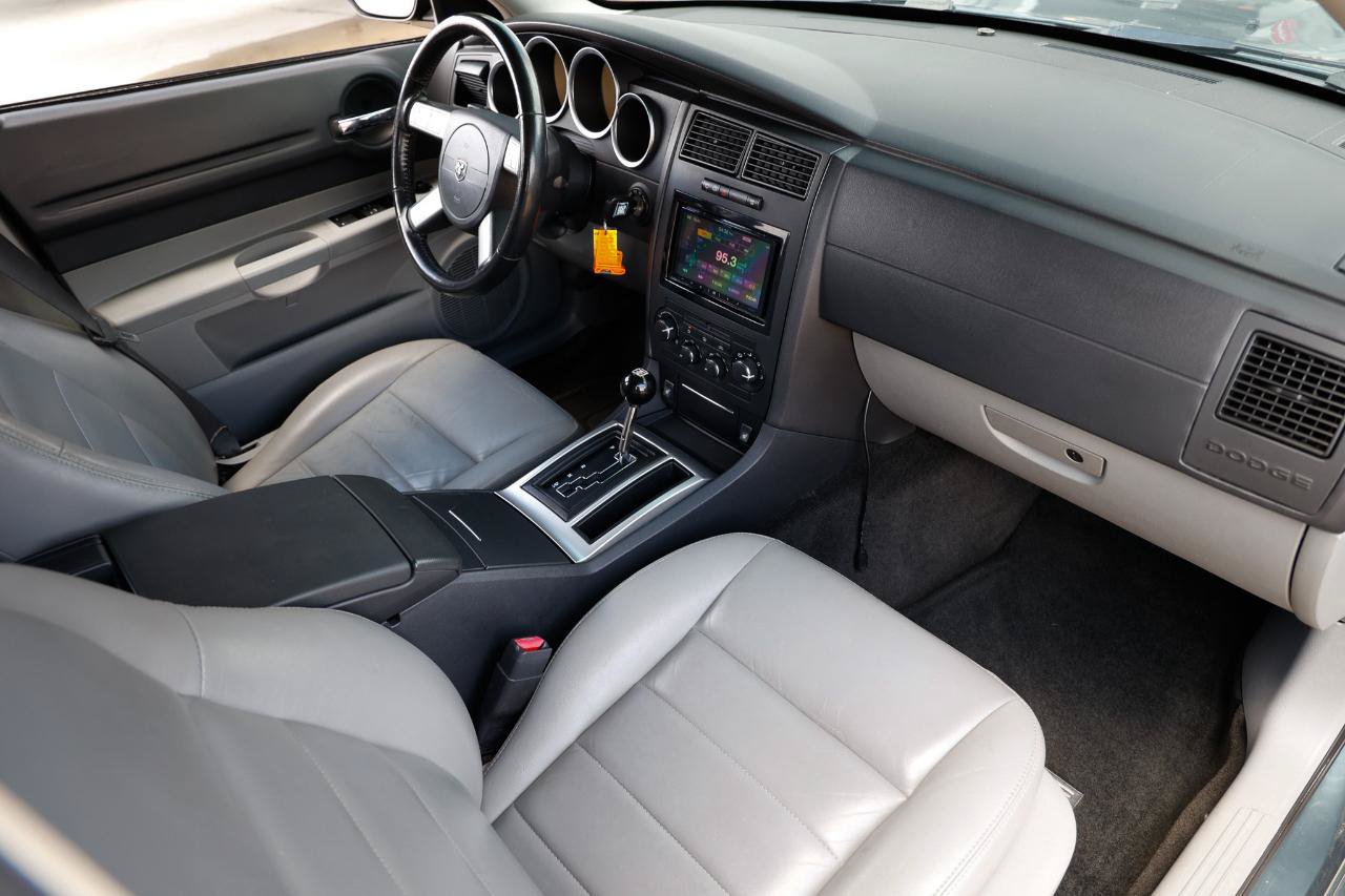 Used 2006 Dodge Magnum R/T w/ Convenience Group II RWD image 18