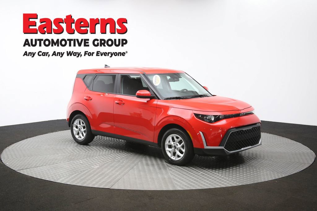 Used 2025 Kia Soul LX w/ LX Technology Package image 48