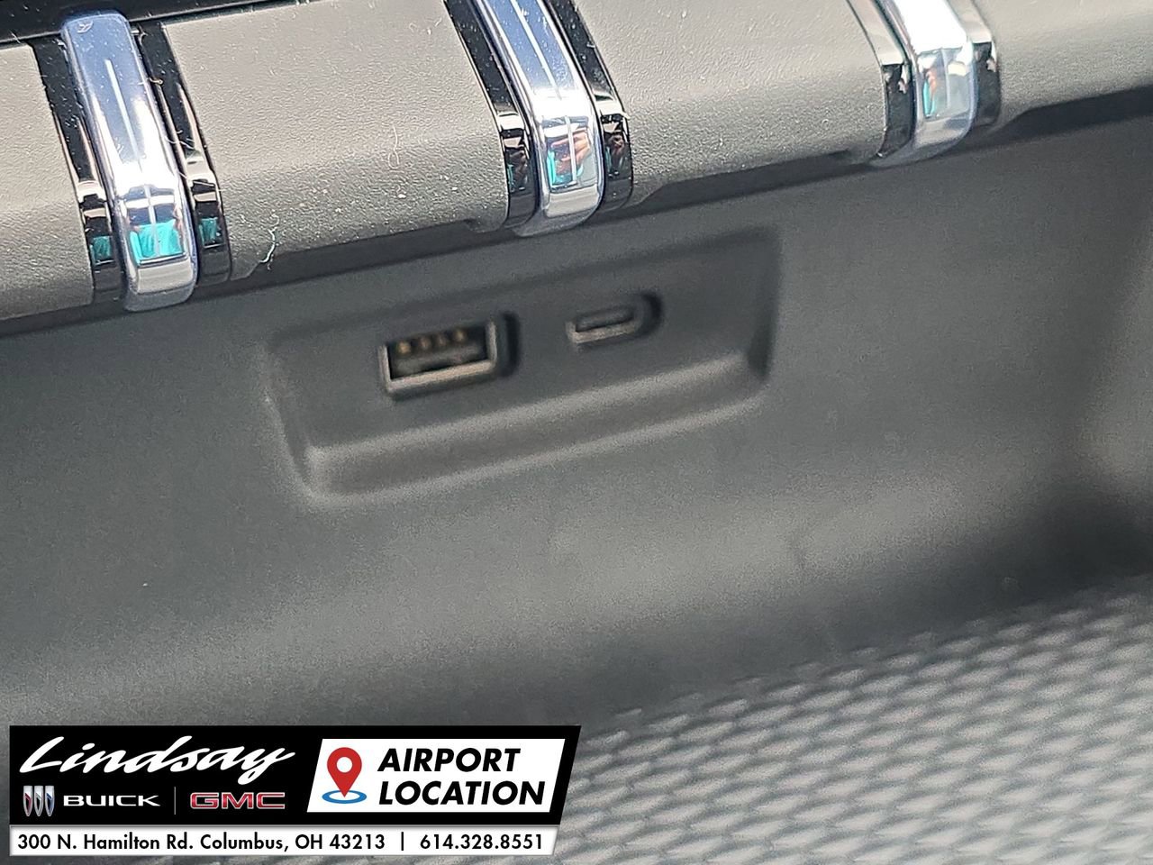 New 2026 GMC Terrain AT4 w/ Convenience Package III image 41