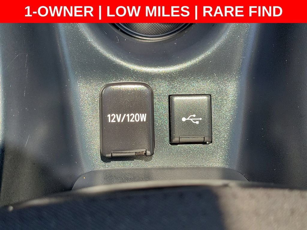 Used 2022 Toyota Prius LE FWD image 30