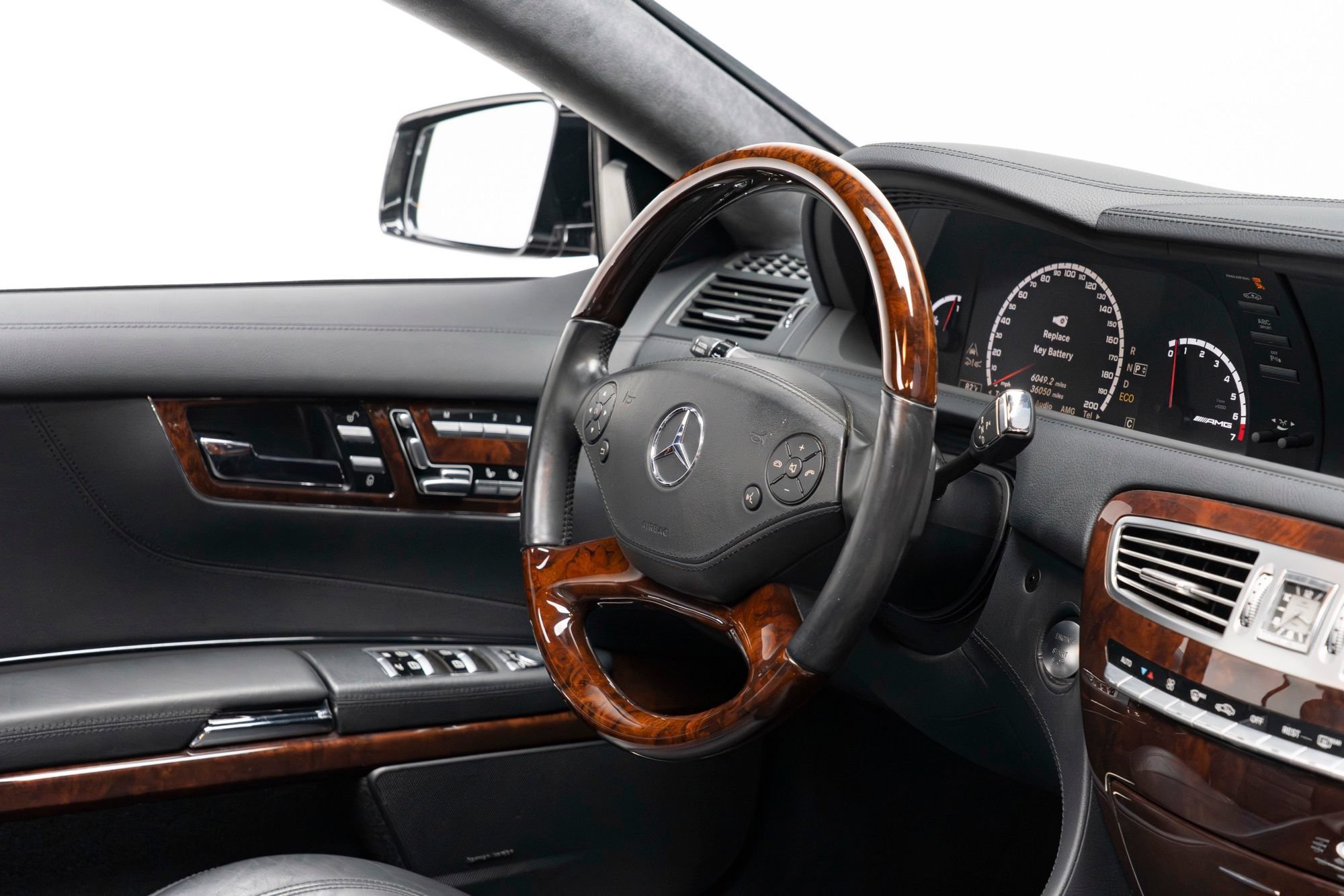 Used 2012 Mercedes-Benz CL 63 AMG image 42