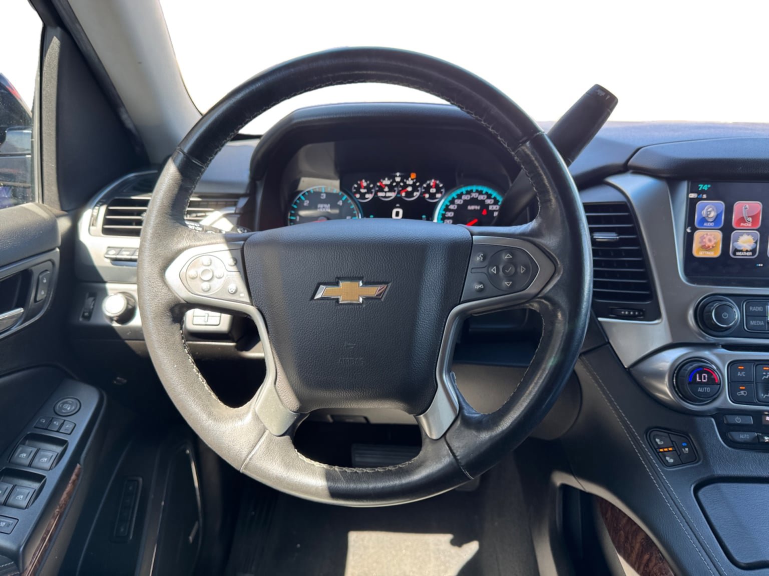 Used 2019 Chevrolet Suburban Premier w/ RST 6.2L Performance Edition image 13