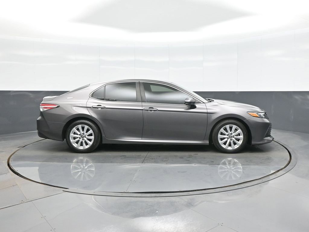 Certified 2018 Toyota Camry LE image 8