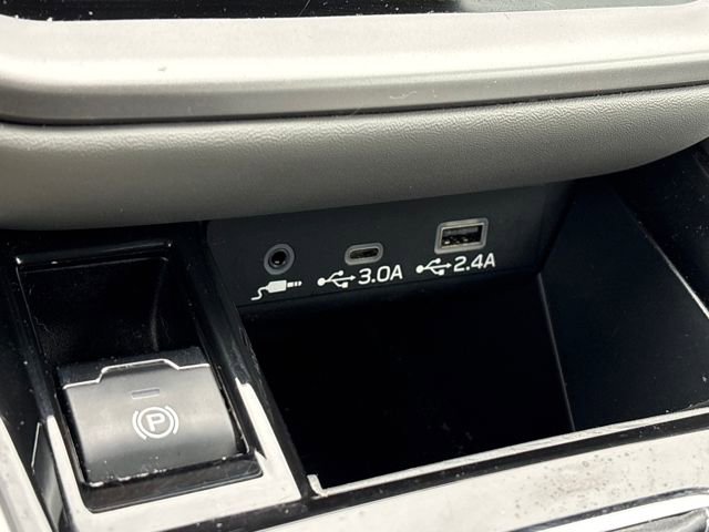 Used 2023 Subaru Legacy Premium image 13