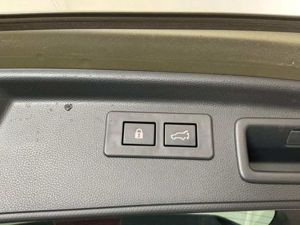 Used 2023 Subaru Forester Premium AWD/4WD image 30