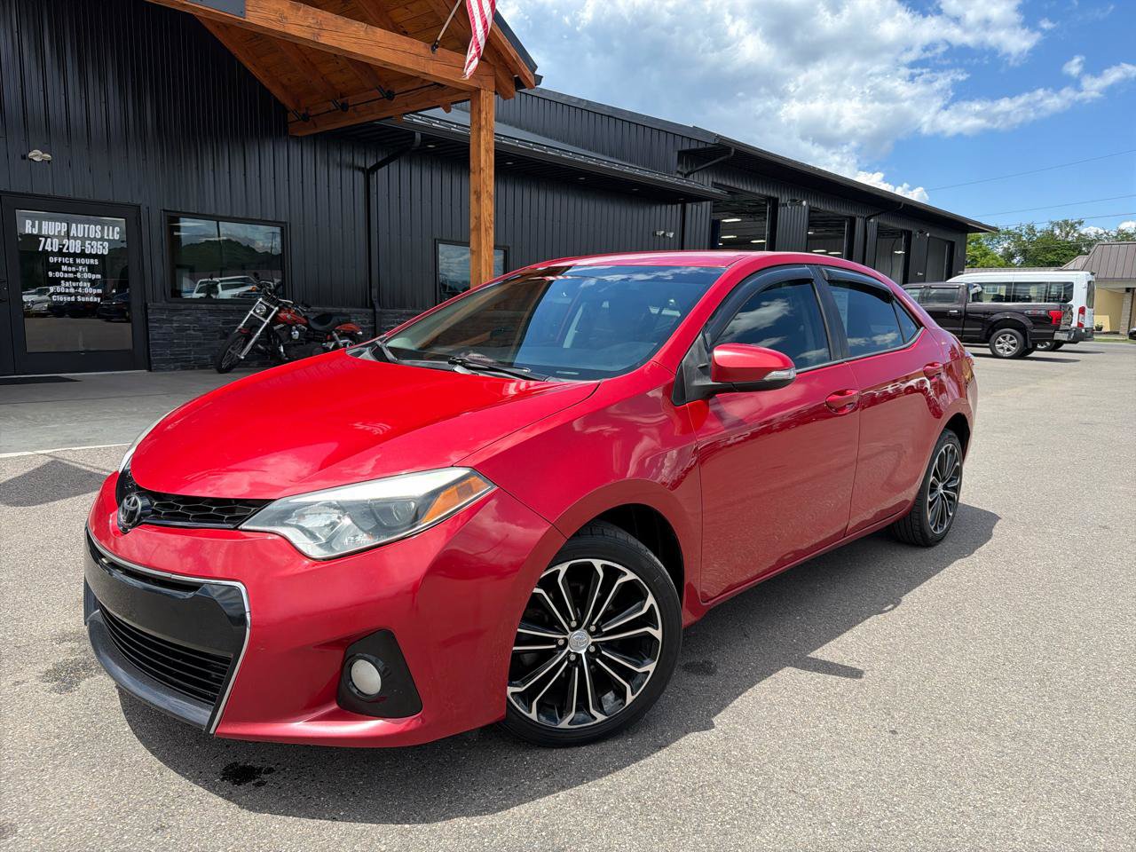 Used 2015 Toyota Corolla S FWD image 1