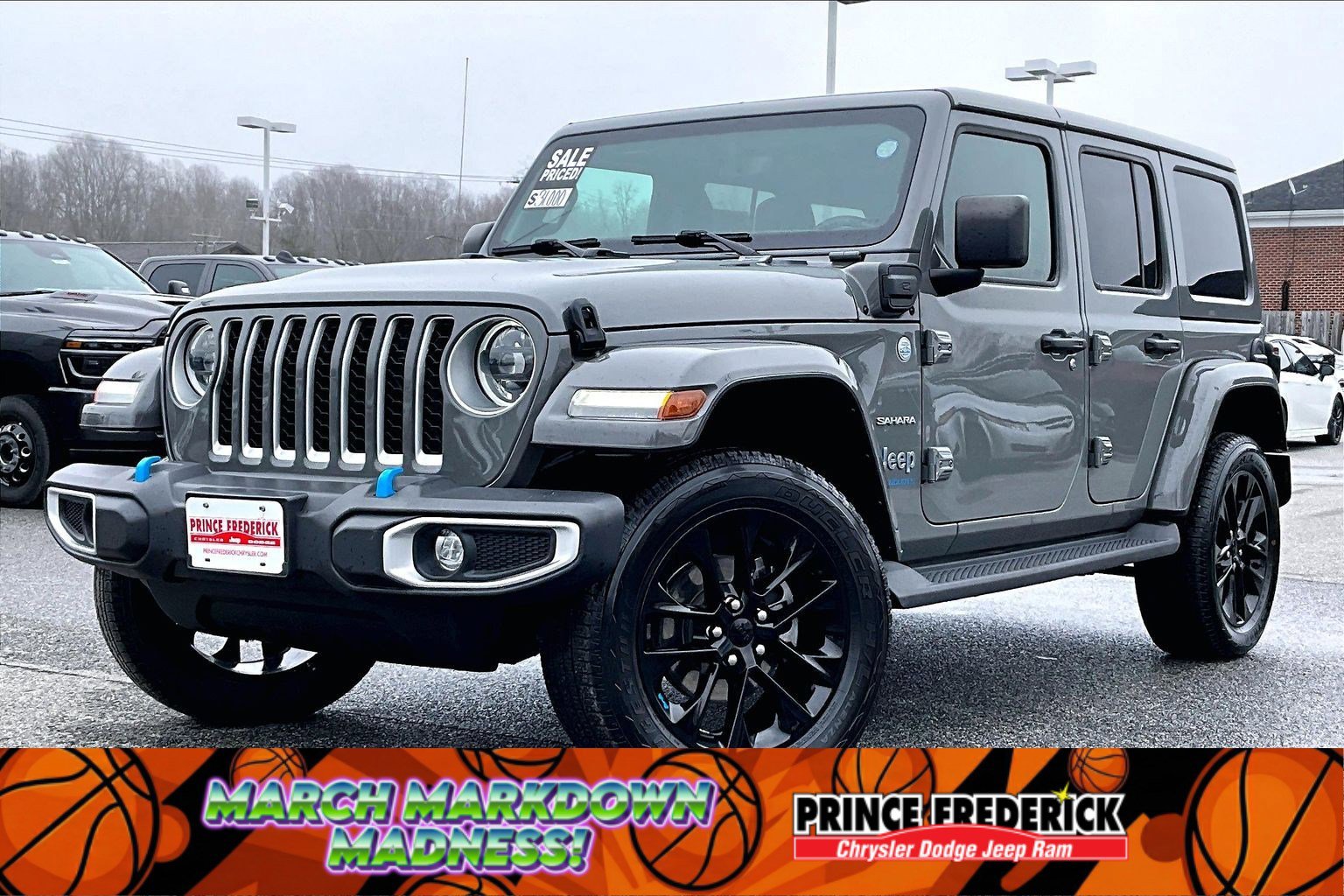Used 2023 Jeep Wrangler Sahara w/ Cold Weather Group image 3
