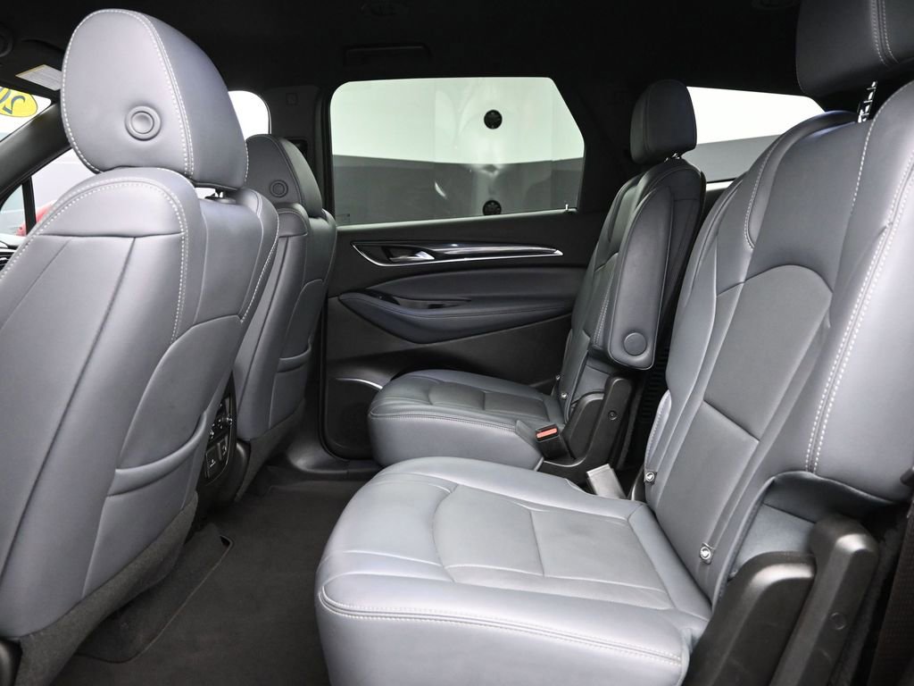 Used 2024 Buick Enclave Premium image 14