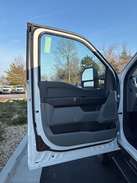 New 2026 Ford F550 4x4 SuperCab Super Duty w/ XL Chrome Package image 22