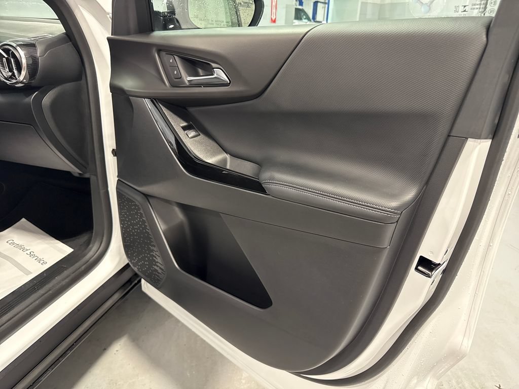 New 2026 Chevrolet Equinox LT w/ Safety and Technology Package FWD image 37