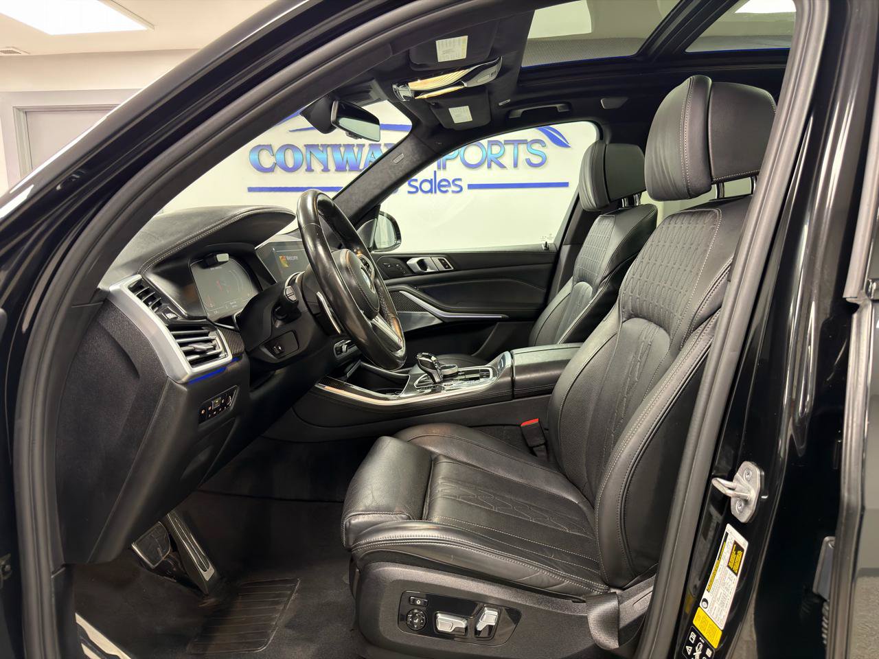 Used 2021 BMW X5 M50i w/ Executive Package AWD/4WD image 9